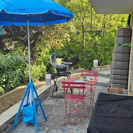 Minoury Apartment *