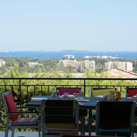 Minoury Apartment